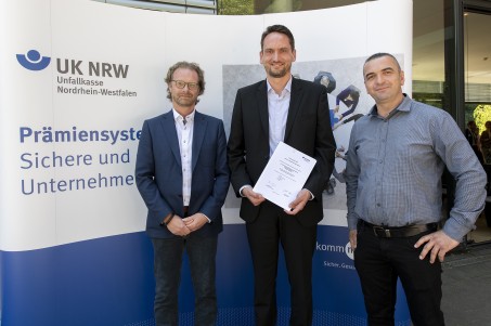 von links nach rechts: Axel Schürhoff (Koordinator Arbeitssicherheit), Jens Ende (Kaufmännischer Direktor) und Zeljko Visevic (Fachkraft Arbeitssicherheit).